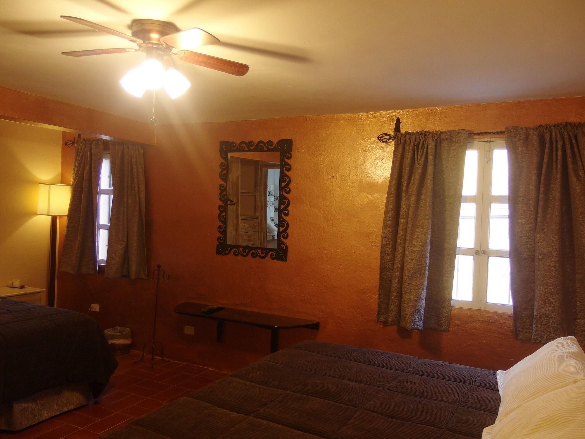 Casa De Las Conservas Comfort San Miguel de Allende Luaran gambar